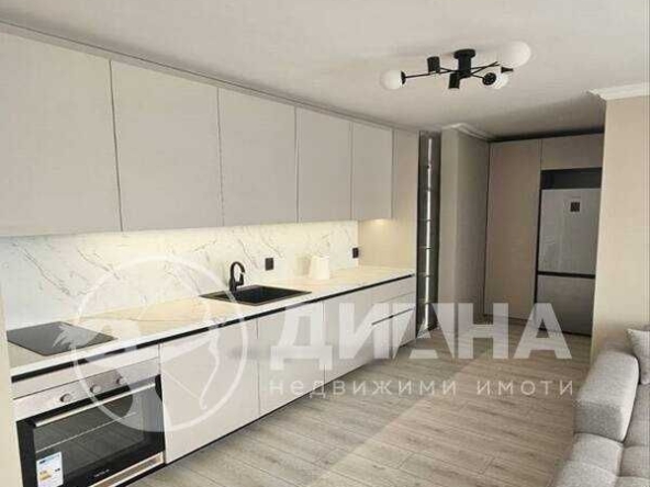 Дава се под наем Двустаен апартамент в Пловдив, Кършияка - 80 кв.м за 160000 € - Снимка #1