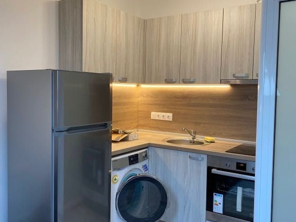 Дава се под наем Едностаен апартамент в София, Гео Милев - 17 кв.м за 357 € - Снимка #1