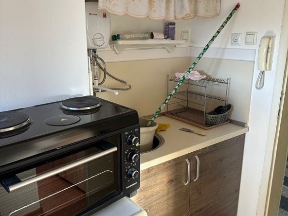 Дава се под наем Едностаен апартамент в София, Лозенец - 40 кв.м за 408 € - Снимка #1