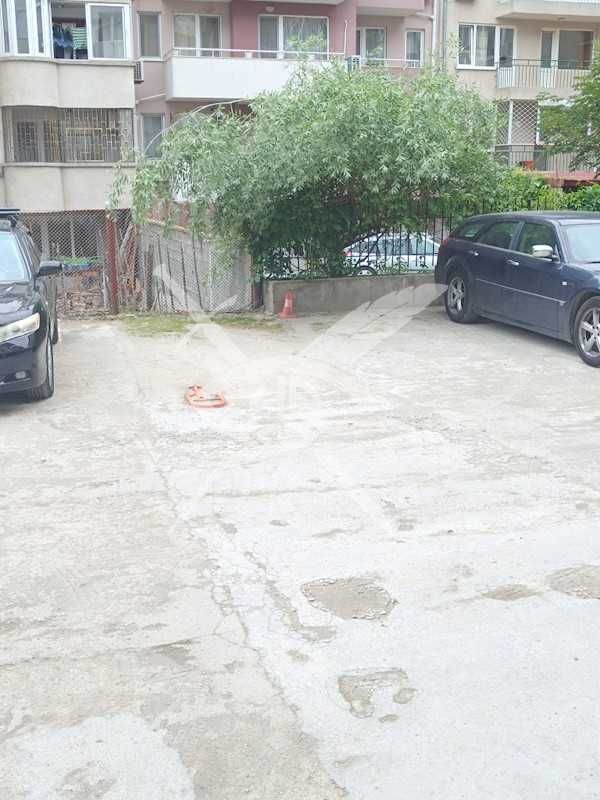 Гараж / Паркомясто в Бургас, Възраждане - 19 кв.м за 1053 €/кв.м - Снимка #1