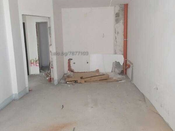 Двустаен апартамент в Пловдив, Въстанически - 65 кв.м за 1047 €/кв.м - Снимка #1