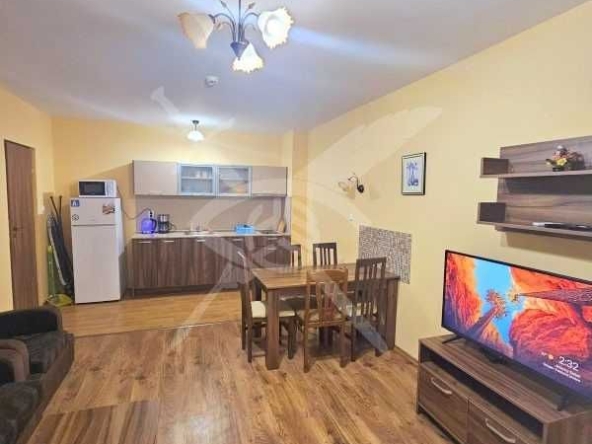 Тристаен апартамент в к.к. Слънчев бряг - 80 кв.м за 1200 €/кв.м - Снимка #1