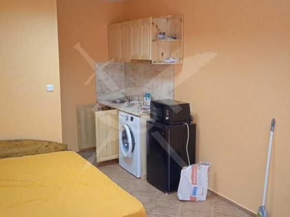 Дава се под наем Едностаен апартамент в Варна, Лятно кино Тракия - 30 кв.м за 248.88 € - Снимка #1