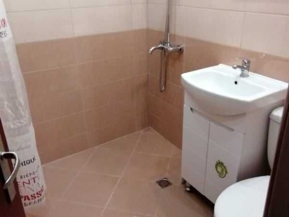 Дава се под наем Едностаен апартамент в София, Младост 1 - 40 кв.м за 298.86 € - Снимка #1