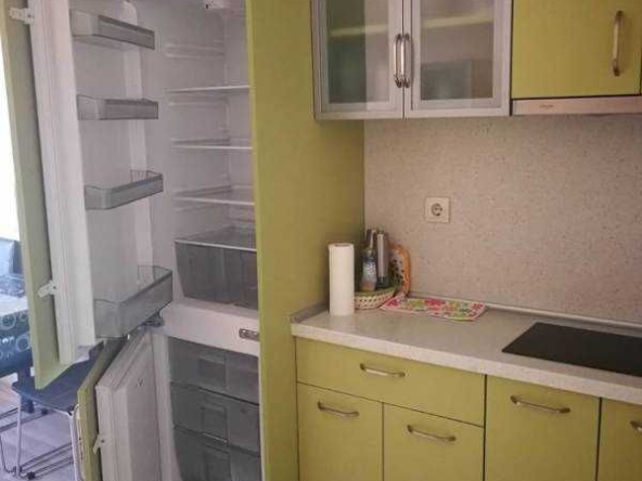 Дава се под наем Двустаен апартамент в Бургас, Лазур - 65 кв.м за 433.5 € - Снимка #1