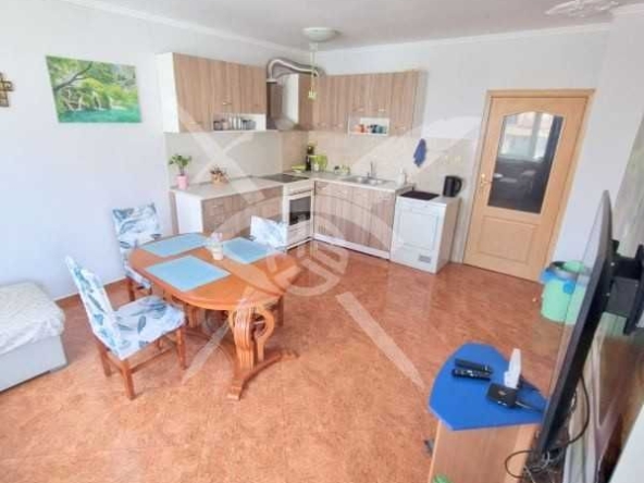 Тристаен апартамент в Поморие - 90 кв.м за 828 €/кв.м - Снимка #1