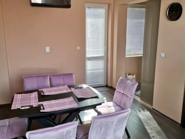 Дава се под наем Тристаен апартамент в София, Зона Б-18 - 80 кв.м за 760 € - Снимка #1