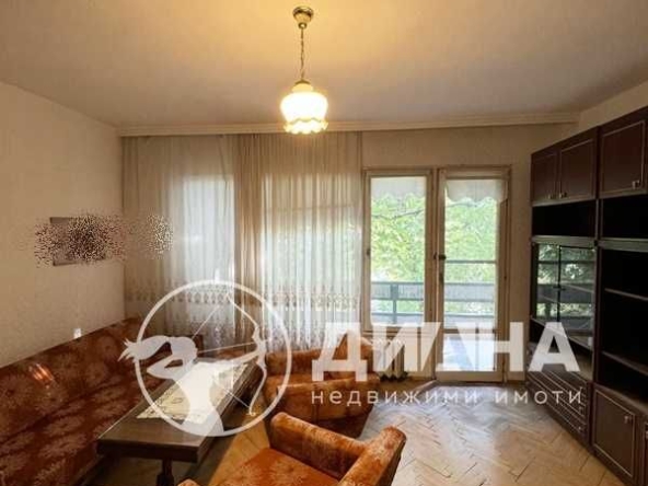 Тристаен апартамент в Пловдив, Кършияка - 104 кв.м за 1154 €/кв.м - Снимка #1