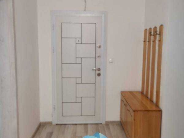 Тристаен апартамент в Шумен, Център - 86 кв.м за 1513 €/кв.м - Снимка #1