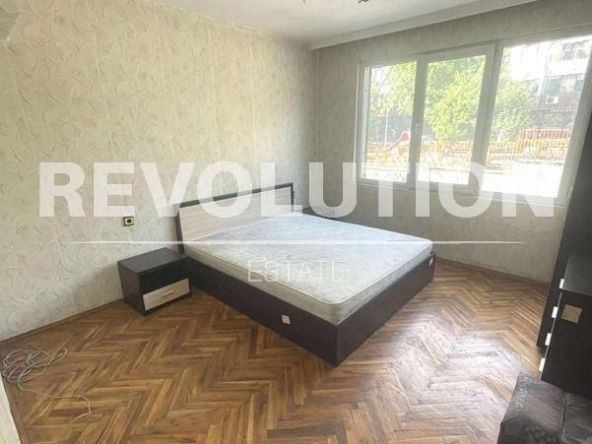 Дава се под наем Четиристаен апартамент в Варна, Трошево - 110 кв.м за 400 € - Снимка #1