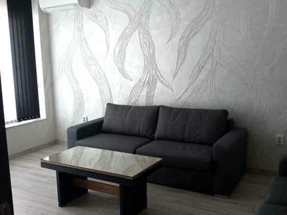 Дава се под наем Тристаен апартамент в Пловдив, Тракия - 60 кв.м за 425 € - Снимка #1