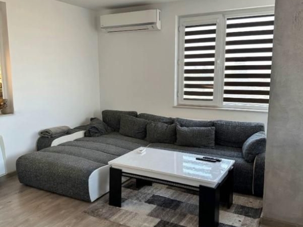 Дава се под наем Тристаен апартамент в София, Младост 2 - 100 кв.м за 1100 € - Снимка #1