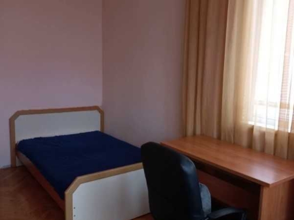 Дава се под наем Едностаен апартамент в София, Център - 40 кв.м за 390 € - Снимка #1