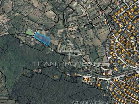 Парцел в Пловдив, Тракия - 2800 кв.м за 35 €/кв.м - Снимка #1