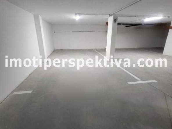 Гараж / Паркомясто в Пловдив, Кючук Париж - 20 кв.м за 1100 €/кв.м - Снимка #1
