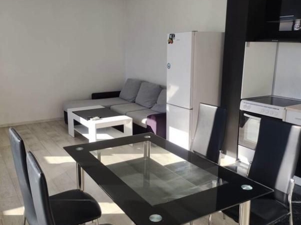 Дава се под наем Тристаен апартамент в София, Овча купел - 80 кв.м за 664 € - Снимка #1