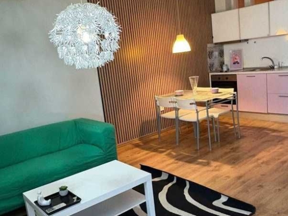 Дава се под наем Двустаен апартамент в София, Младост 3 - 80 кв.м за 698.19 € - Снимка #1