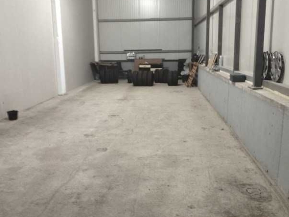 Дава се под наем Склад в София, в.з. Врана - Лозен - 90 кв.м за 558 € - Снимка #1