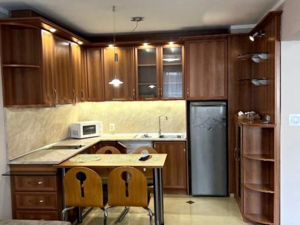 Дава се под наем Тристаен апартамент в Пловдив, Кършияка - 93 кв.м за 600 € - Снимка #1