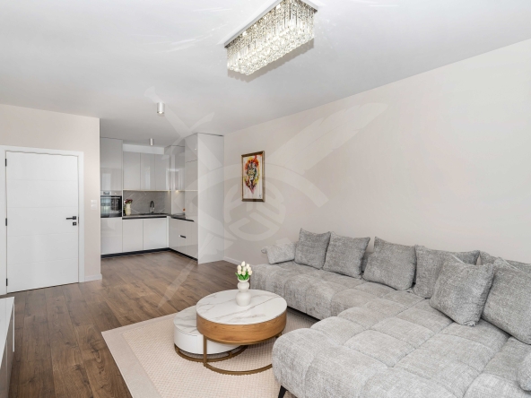 Двустаен апартамент в Пловдив, Център - 75 кв.м за 1170 €/кв.м - Снимка #1