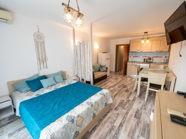 Дава се под наем Едностаен апартамент в Балчик - 42 кв.м за 331.5 € - Снимка #1