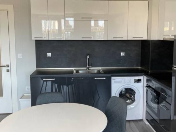 Дава се под наем Двустаен апартамент в Пловдив, Христо Смирненски - 70 кв.м за 586.5 € - Снимка #1