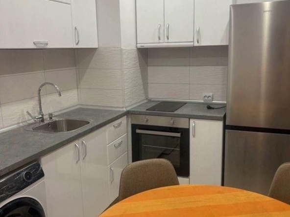 Дава се под наем Двустаен апартамент в София, Надежда 1 - 73 кв.м за 636.99 € - Снимка #1