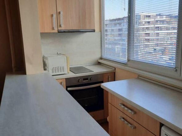 Дава се под наем Двустаен апартамент в София, Люлин 10 - 45 кв.м за 473.79 € - Снимка #1