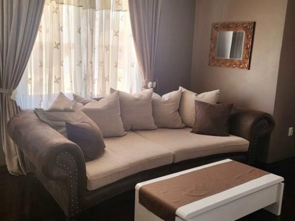 Дава се под наем Двустаен апартамент в София, Манастирски ливади - 80 кв.м за 698.19 € - Снимка #1