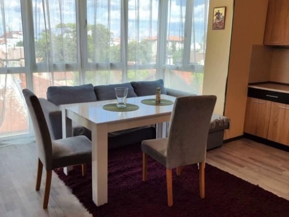 Дава се под наем Двустаен апартамент в София, Триъгълника - 56 кв.м за 570 € - Снимка #1