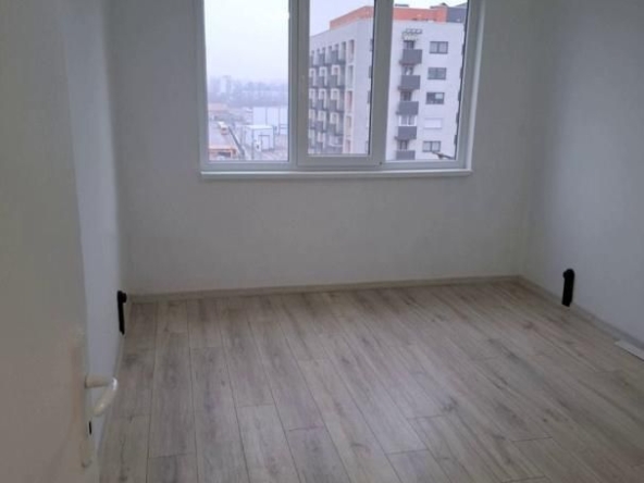 Тристаен апартамент в София, Красно село - 78 кв.м за 1851 €/кв.м - Снимка #1