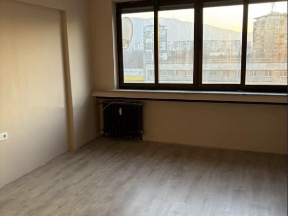 Двустаен апартамент в София, Медицинска академия - 60 кв.м за 4084 €/кв.м - Снимка #1