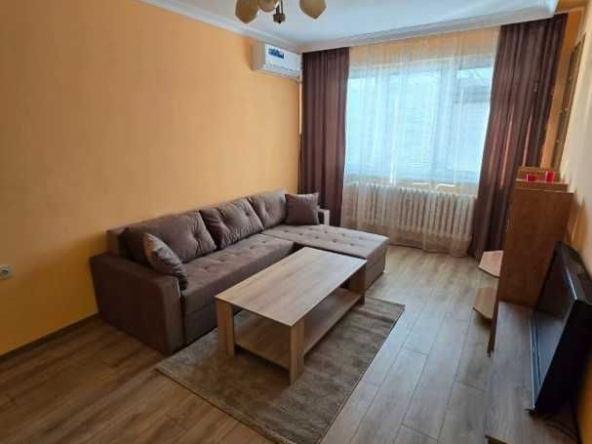 Дава се под наем Двустаен апартамент в София, Красно село - 68 кв.м за 799 € - Снимка #1