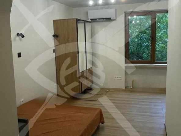 Дава се под наем Едностаен апартамент в София, Център - 30 кв.м за 628.32 € - Снимка #1