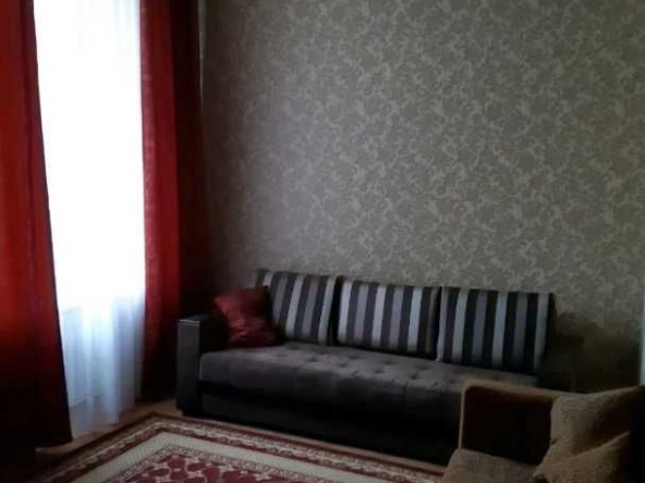 Дава се под наем Двустаен апартамент в Пловдив, Център - 48 кв.м за 173.4 € - Снимка #1