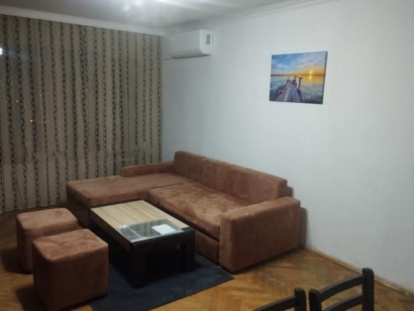 Дава се под наем Тристаен апартамент в София, Люлин 1 - 130 кв.м за 550 € - Снимка #1