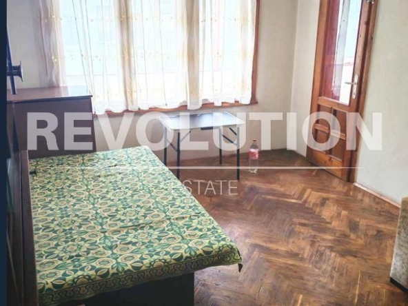 Дава се под наем  в Варна, Автогара - 20 кв.м за 200 € - Снимка #1