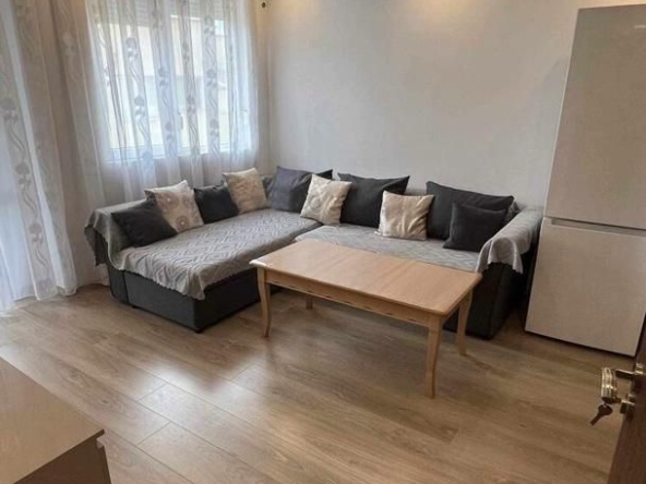 Дава се под наем Тристаен апартамент в Пловдив, Каменица 1 - 80 кв.м за 600 € - Снимка #1
