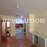 Дава се под наем Двустаен апартамент в Варна, Левски - 70 кв.м за 500 € - Снимка #1