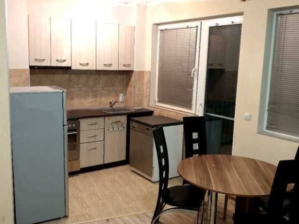 Дава се под наем Двустаен апартамент в София, Лозенец - 75 кв.м за 382.5 € - Снимка #1