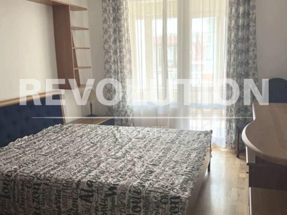 Дава се под наем Двустаен апартамент в Варна, Гръцка махала - 65 кв.м за 400 € - Снимка #1