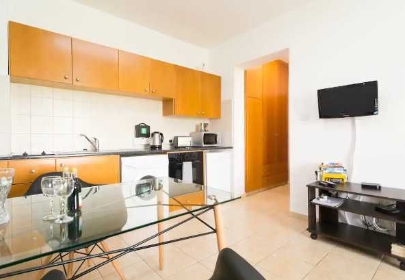 Дава се под наем Едностаен апартамент в Пловдив, Кършияка - 45 кв.м за 158.1 € - Снимка #1