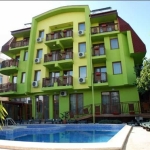 Хотел в Хисаря - 1000 кв.м за 1000 €/кв.м - Снимка #1