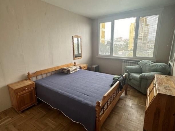 Дава се под наем Тристаен апартамент в София, Дружба 1 - 110 кв.м за 700 € - Снимка #1