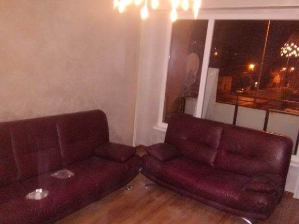 Дава се под наем Тристаен апартамент в Перник, Ладовица - 90 кв.м за 408 € - Снимка #1