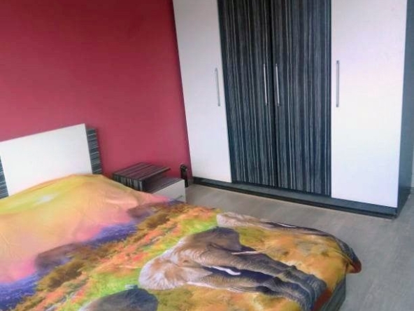 Тристаен апартамент в Перник, Център - 98 кв.м за 1354 €/кв.м - Снимка #1