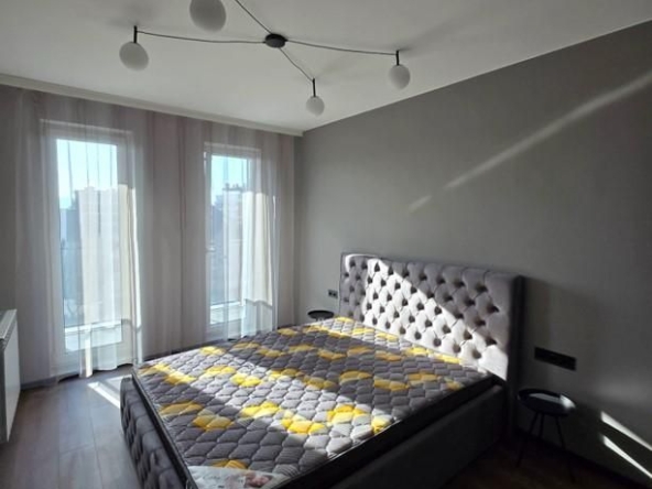 Дава се под наем Двустаен апартамент в София, Студентски град - 70 кв.м за 766 € - Снимка #1