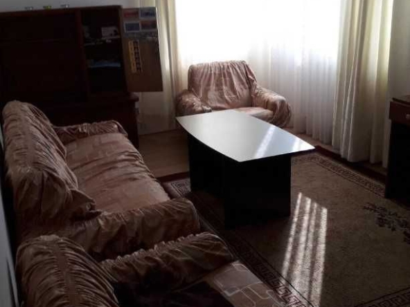 Дава се под наем Двустаен апартамент в Пловдив, Остромила - 65 кв.м за 367.2 € - Снимка #1