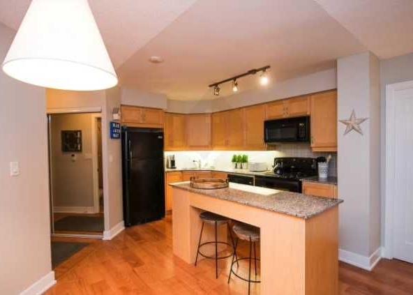 Дава се под наем Тристаен апартамент в Пловдив, Въстанически - 92 кв.м за 510 € - Снимка #1