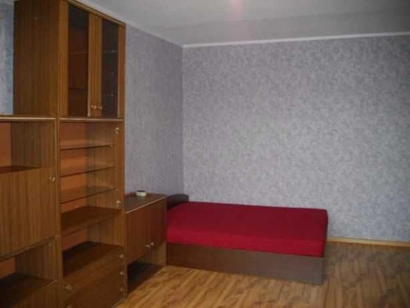 Дава се под наем Двустаен апартамент в София, Обеля 2 - 65 кв.м за 348.84 € - Снимка #1